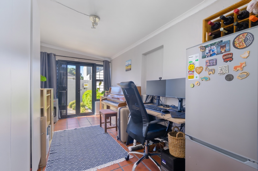 3 Bedroom Property for Sale in Claremont Western Cape